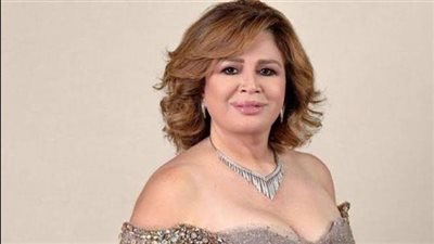 إلهام شاهين تفتح النار على الرقابة: رفضتلي سيناريوهات هامة وتسمح بأعمال دون المستوى