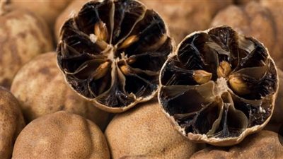 3 فوائد سحرية لماء الليمون الأسود لصحة المرأة الحامل 