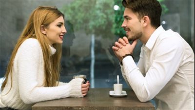 لماذا يفضل الشباب صداقة الفتيات؟ (إنفوجراف)