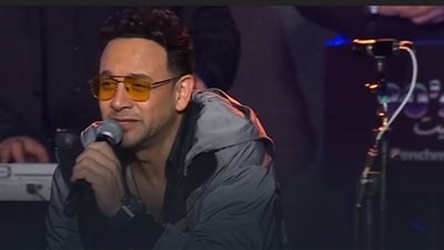 مصطفى قمر يغير كلمات أغنيته من أجل السعودية.. وموسم الرياض يفاجئه