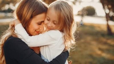 كيف أتعامل مع ابنتي الوحيدة؟ 4 نصائح مجدية