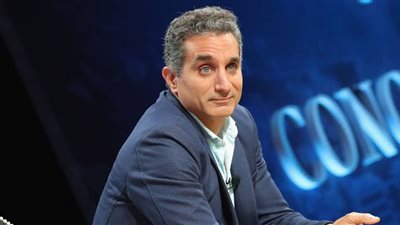 رد مفاجئ من باسم يوسف على عمرو أديب بشأن إنقاذ شقيقه