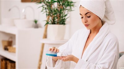 ما هو الفرق بين التونر وماء الميسيلار؟ فوائد وتأثيرات على البشرة