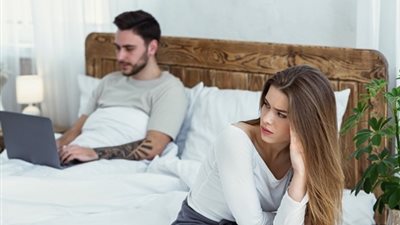 5 علامات تدل على خيانة الزوج 