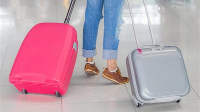 تفسير رؤية شنطة السفر في المنام للعزباء والمتزوجة والحامل