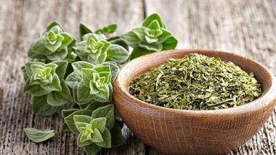 كيفية استخدام الزعتر في التخلص من قشرة الشعر