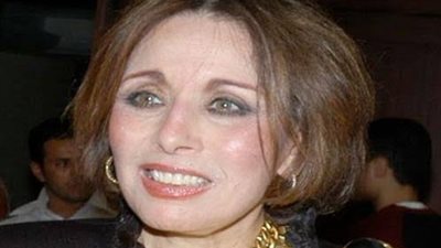 لبنى عبد العزيز تكشف سر رفضها الإقامة مع أبنائها 