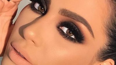 خطوات تطبيق مكياج العيون السموكي