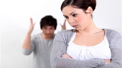 5 حلول مجدية للتعامل مع الزوج كثير الخروج من المنزل