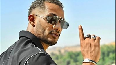 تنصيب محمد رمضان سفيرًا للاتحاد الإفريقي لكرة القدم