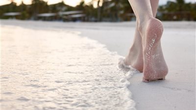  تفسير حلم السير على الرمال في المنام للعزباء والمتزوجة