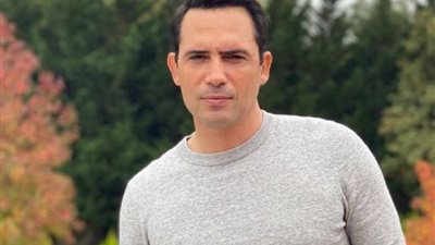 ظافر العابدين يكشف بداية قصة حبه لزوجته البريطانية (فيديو)