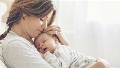 4 أنواع من الملابس احرصي على اقتنائها بعد الولادة 