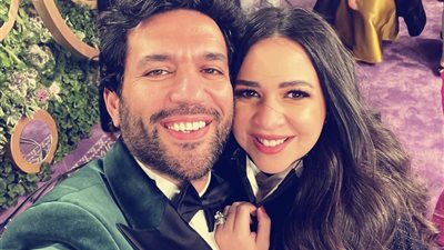 حسن الرداد يكشف سر طلب إيمي سمير غانم الطلاق في شهر العسل (فيديو) 