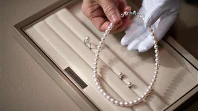  تفسير رؤية اللؤلؤ في المنام للعزباء والمتزوجة 