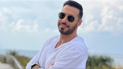 أحمد السعدني يهنئ شقيقته على برنامجها الجديد بهذه الطريقة (صور)