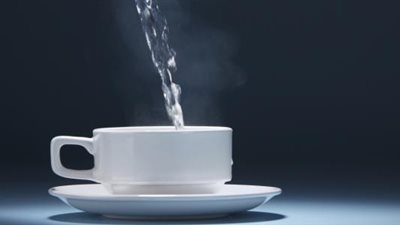 تفسير رؤية الماء الساخن في المنام للعزباء والمتزوجة