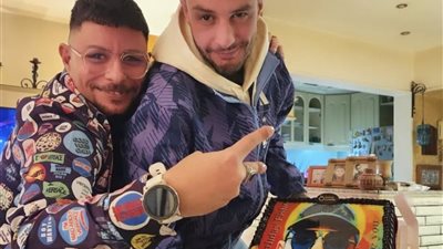 أحمد الفيشاوي يحتفل بعيد ميلاد شقيقه ويوجه له رسالة (صور) 