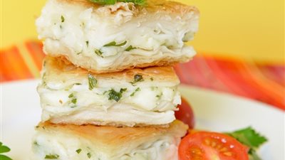 طريقة عمل البوريك بالجبن والبقدونس لسحور رمضان 2024 