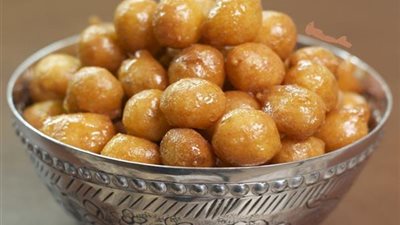 طريقة عمل الزلابية المقرمشة بالموز في رمضان 2024 «ألذ من المحلات»