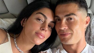 جورجينا تفاجئ الجمهور بالحدث المنتظر بـ«كارت دعوة»