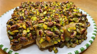 طريقة عمل الهريسة بالمكسرات مثل المحلات