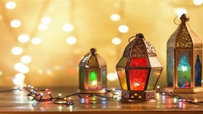  تفسير حلم تعليق زينة رمضان 2024 «بشرى للعزباء والمتزوجة»