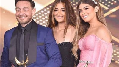 أحمد زاهر يدافع عن بناته: دخلوا الفن دون واسطة