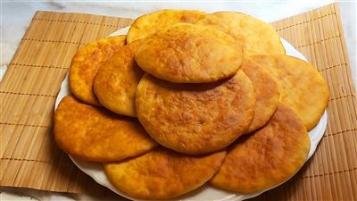 طريقة عمل القرص الطرية بخطوات بسيطة مثل المخابز