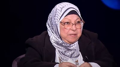 سعاد صالح: من حق الخاطب رؤية شَعر خطيبته حتى لو منتقبة (فيديو)