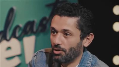 كريم محمود عبد العزيز يكشف سبب زواجه مبكراً وسر رفض والده  