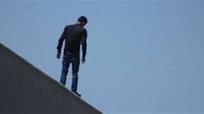 السلطات السعودية تنقذ شخصا حاول إلقاء نفسه من الأدوار العلوية للمسجد لحرام