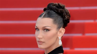 بيلا حديد تحتفل بعيد الفطر 2024 بأسلوبها الخاص (صور) 