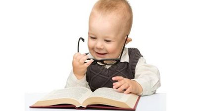 5 إشارات تدل على أن طفلك شديد الذكاء (إنفوجراف)