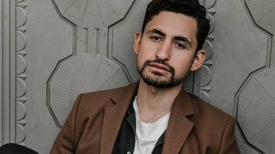 أمير المصري بطل سيرة الملاكم البريطاني اليمني ناز العملاق 