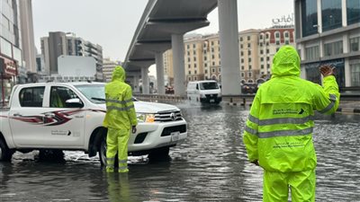 الأوقاف الإماراتية تناشد المواطنين الصلاة في المنازل لهذا السبب 