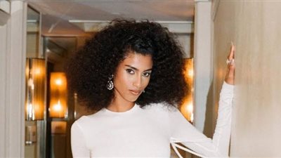 المصرية إيمان همام تخطف الأنظار بإطلالات جاكيموس الفاخرة 2024 (صور)