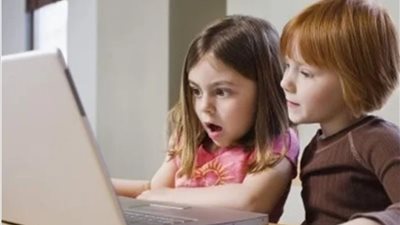 دراسة تكشف مخاطر تعرض الأطفال لمحتويات المقامرة على الإنترنت