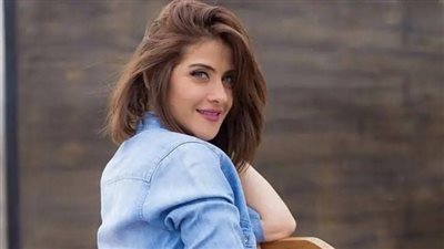 هيدي كرم توجه رسالة غامضة.. «تفاؤل وحكمة»