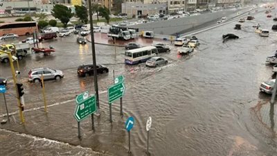  أمطار وسيول مصحوبة برياح علي هذه المناطق في السعودية