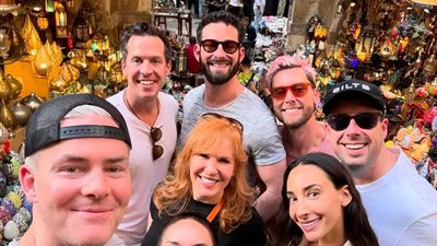 الملياردير الهندي انكور جاين وزوجته يواصلان جولتهما بين معالم مصر الفرعونية (صور)