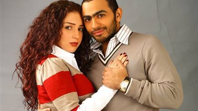 تامر حسني ينشر مشهد محذوف من عمر وسلمى يثير الضحك (فيديو)