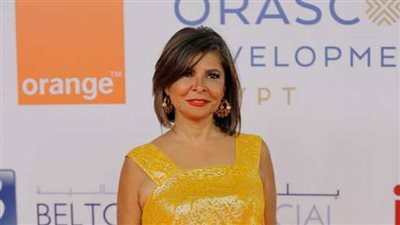 تكنهات بشأن صحة سلوى محمد علي بسبب «التربيعة» أمام سيد رجب (صور) 