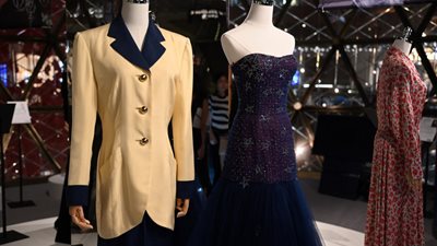 لأول مرة | أزياء ملكية للأميرة ديانا في مزاد آسيوي 