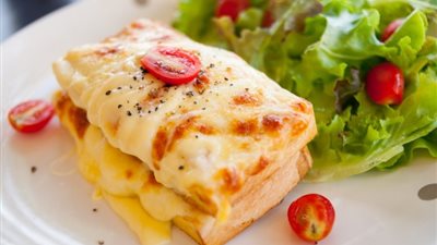 لإفطار شهي .. طريقة عمل البيض المقلي بالتوست