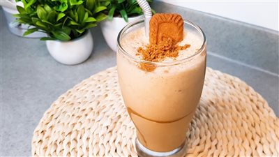  طريقة عمل ميلك شيك اللوتس بخطوات بسيطة