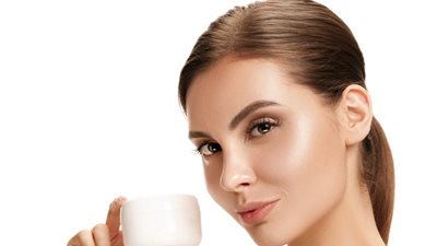 4 خطوات أساسية لتحضير البشرة قبل وضع المكياج