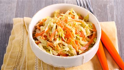 طريقة عمل سلطة الكول سلو مثل المطاعم