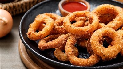 طريقة عمل حلقات البصل المقرمشة مثل المطاعم