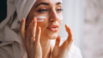 وصفات طبيعية فعالة لتضييق مسام الوجة الواسعة